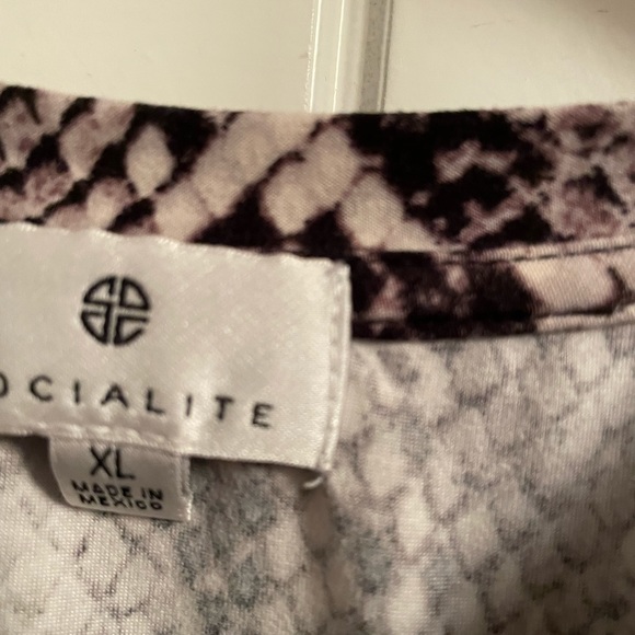 Snake print blouse - Picture 6 of 6